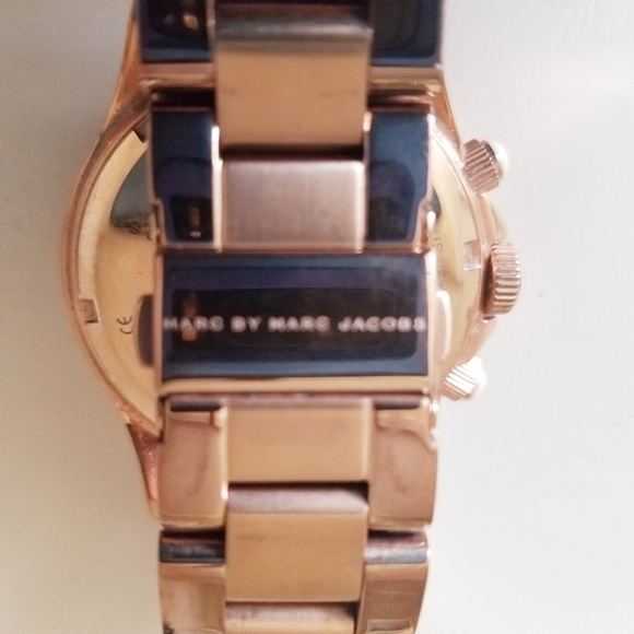 Marc Jacobs Unisex Rose Tone "Rock Chronograph - Picture 3 of 8